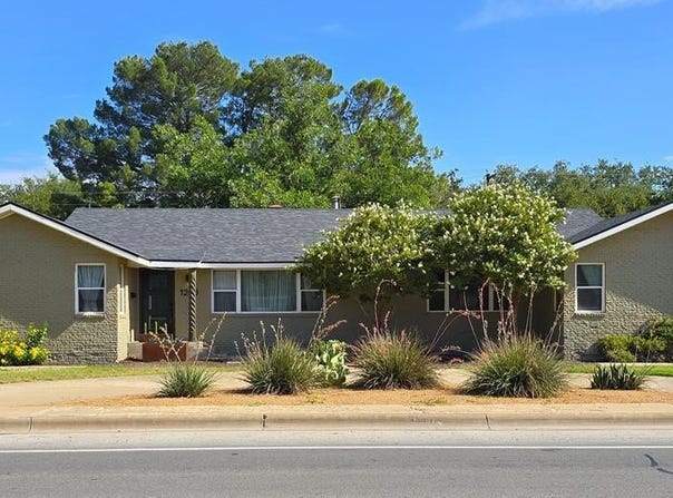 1200 W Cuthbert Ave, Midland, TX 79701