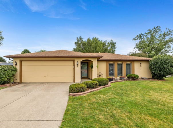 1307 Walker Court, Auburn, IN 46706