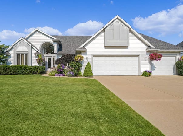 5681 Bethanne Drive SW, Wyoming, MI 49418