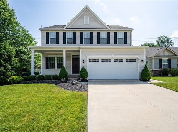 8889 Merryvale Drive, Twinsburg, OH 44087