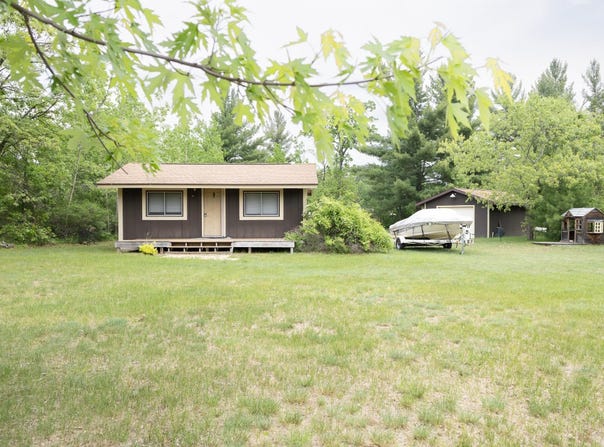 1162 Cottonville Avenue, Friendship, WI 53934