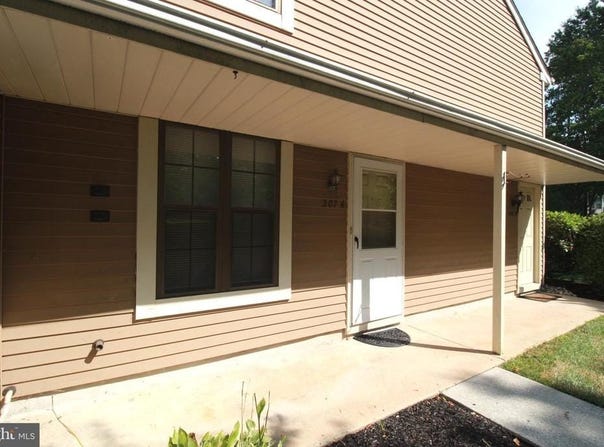 207A DERRY HILL COURT, MOUNT LAUREL, NJ 08054