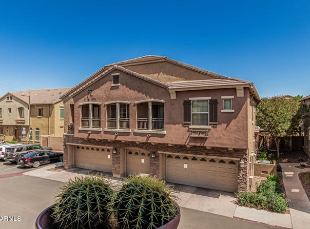 1350 S GREENFIELD Road, Mesa, AZ 85206