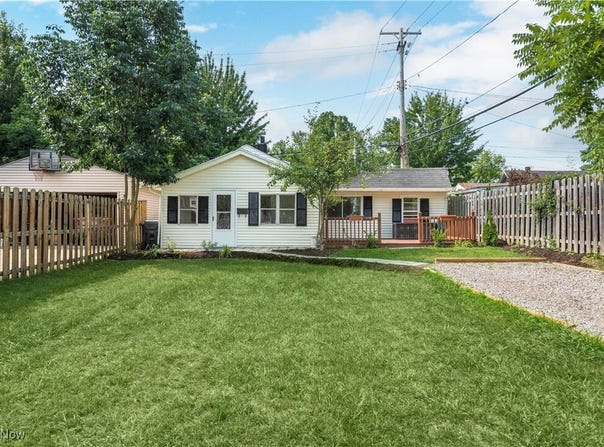 20969 STANFORD, FAIRVIEW PARK, OH 44126