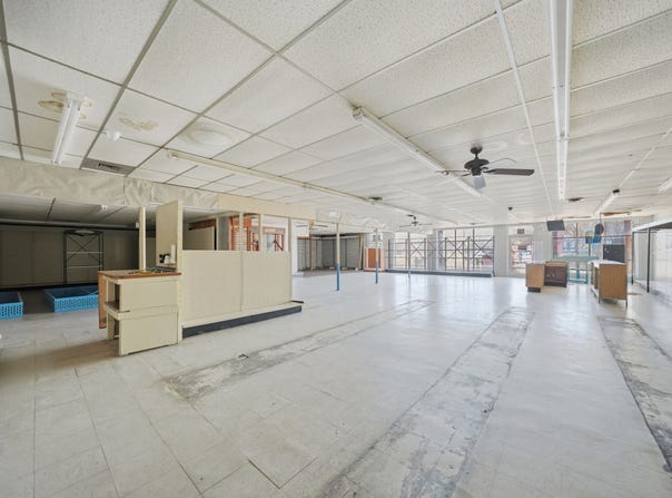 233 N Hampton Road, DeSoto, TX 75115