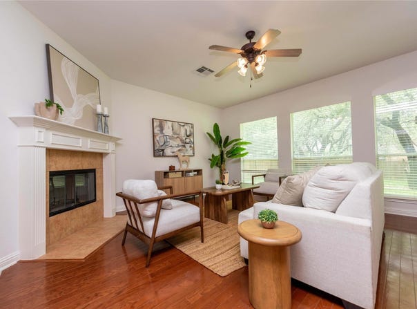 1112 Rowley Dr, Cedar Park, TX 78613
