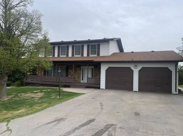 205 Terrace Road, Chamberlain, SD 57325