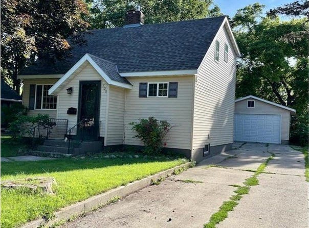 520 12th Street SW, Willmar, MN 56201