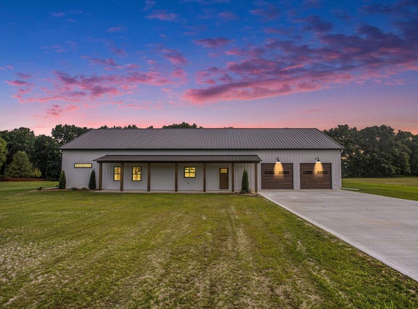 17756 Brad Lane, Three Rivers, MI 49093