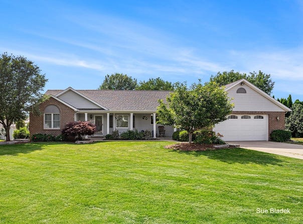 3531 FAWN VIEW DR., ZEELAND, MI 49464