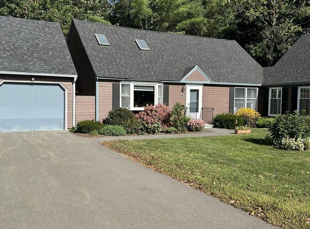 37 Cortland Circle, Bangor, ME 04401