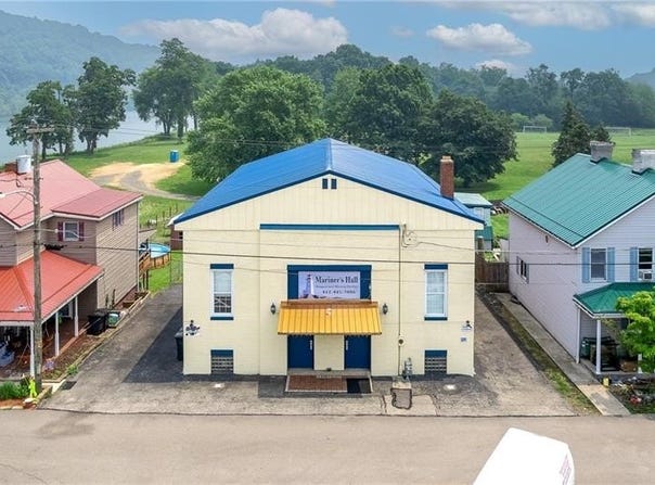 13 Wharf Street, Dunlevy, PA 15432