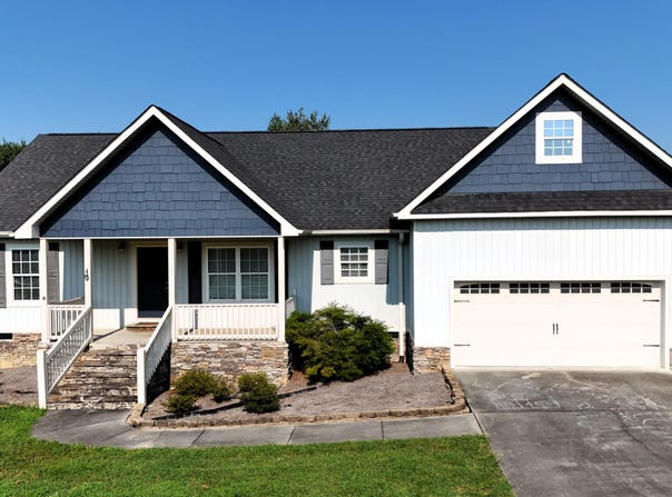 132 Hurds Pathway, Calhoun, GA 30701