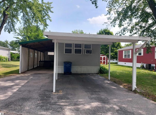 2760 S MICHAEL DRIVE, TRAVERSE CITY, MI 49686