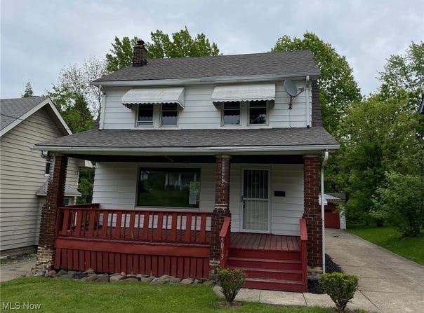 5073 Greenhurst Drive, Maple Heights, OH 44137