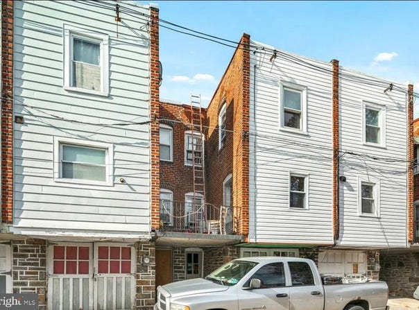 587 LARCHWOOD AVENUE, UPPER DARBY, PA 19082