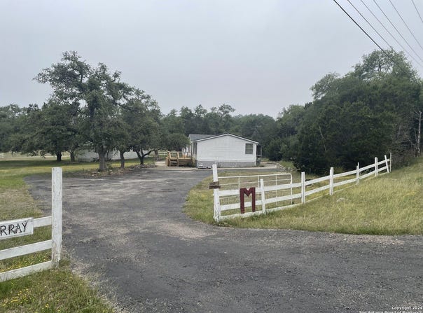 1061 Spring Branch rd, Spring Branch, TX 78070