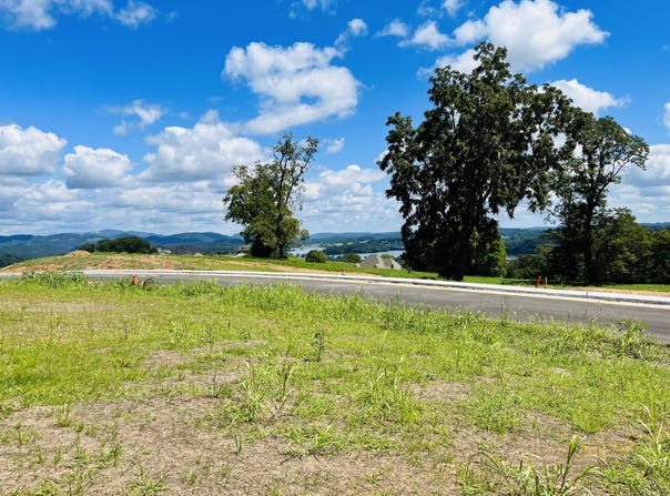 242 Ridgeline Court, Morristown, TN 37814