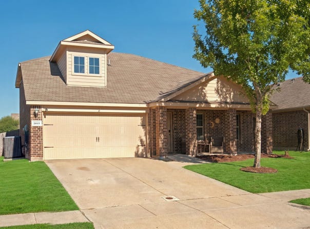 2015 Crosby Drive, Forney, TX 75126