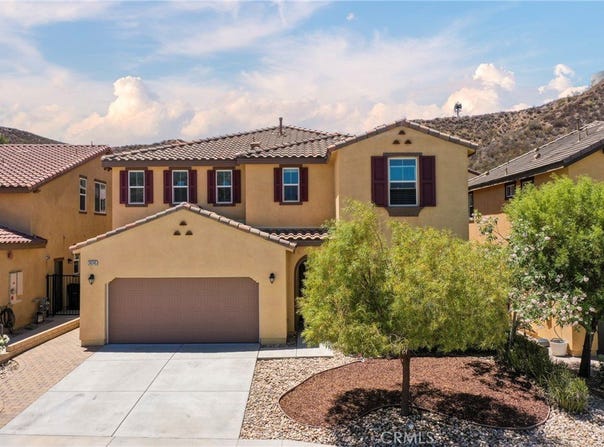 28245 Nield Court, Saugus, CA 91350
