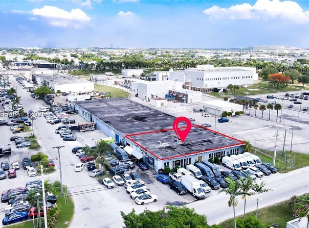 5500 NW 74th Ave, Miami, FL 33166