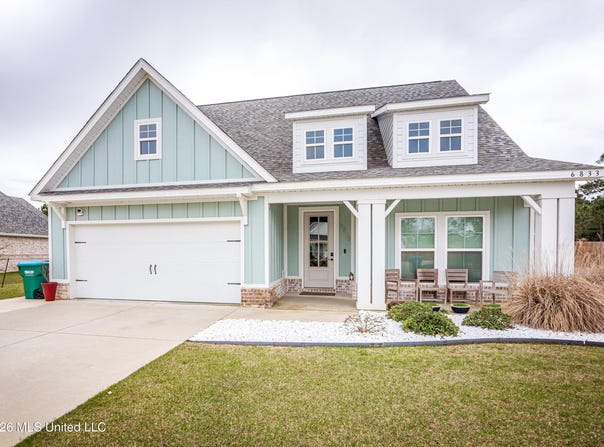 6833 Enclave Lane, Ocean Springs, MS 39564