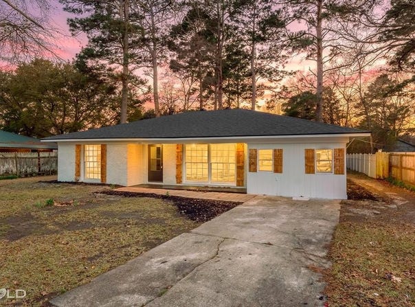1211 Lee Street, Benton, LA 71006