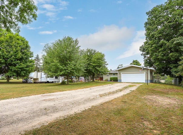 2640 67th Street, South Haven, MI 49090