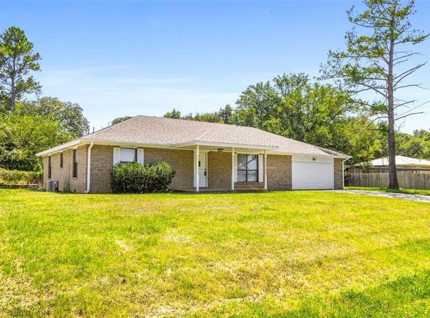 3206 E Bankhead Highway, Weatherford, TX 76087