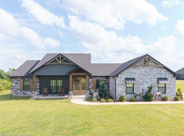 2215 Deepwood DR, Alma, AR 72921