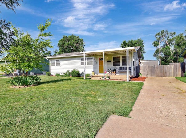 3213 S Everett St, Wichita, KS 67217