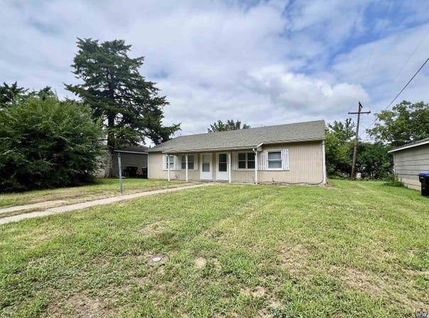1008 & 1010 SW 33rd ST, Topeka, KS 66611