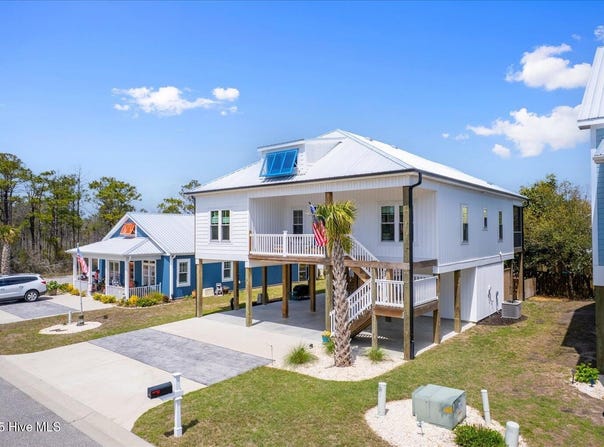 103 Island Palms Drive, Carolina Beach, NC 28428