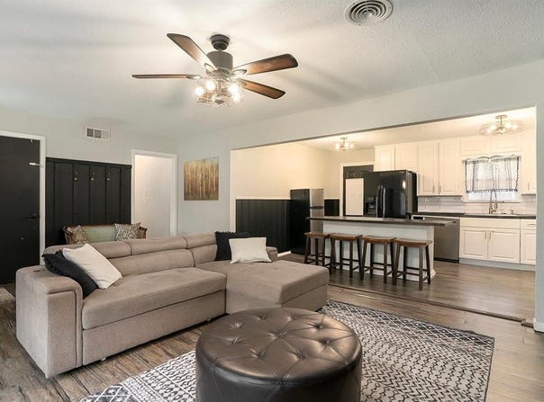 6716 John Drive, Richland Hills, TX 76118