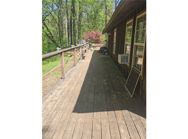 7200 Mote Road, Mountainburg, AR 72946