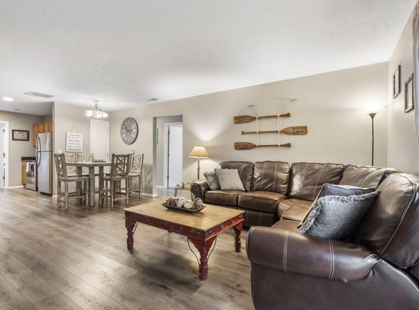 2910 Vineyards Parkway, Branson, MO 65616