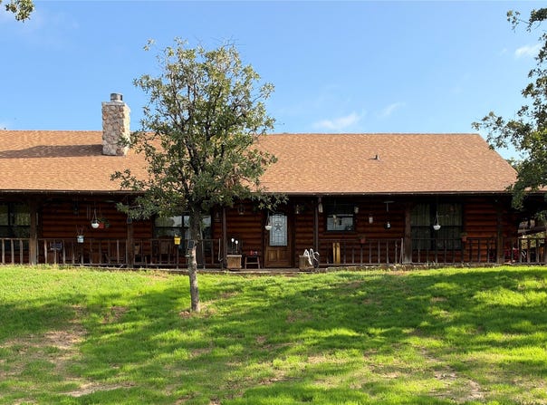 1623 Three Skillet Road, Springtown, TX 76082