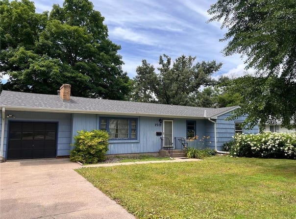 1711 Winnetka Avenue N, Golden Valley, MN 55427