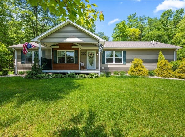 310 Laurel Lane, Leeper, PA 16233