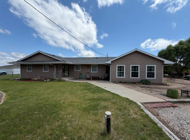 740 E. Hall School Rd., North Platte, NE 69101