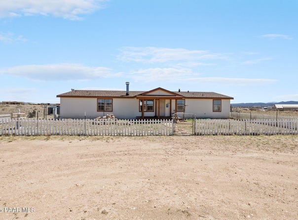 26785 N Dark Sky Drive, Paulden, AZ 86334