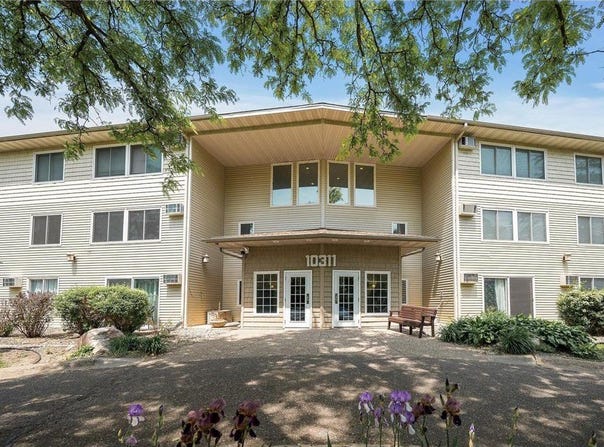 10311 Cedar Lake Road, Minnetonka, MN 55305