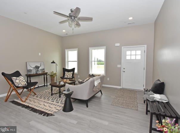 305 BROWN STREET, MARDELA SPRINGS, MD 21837