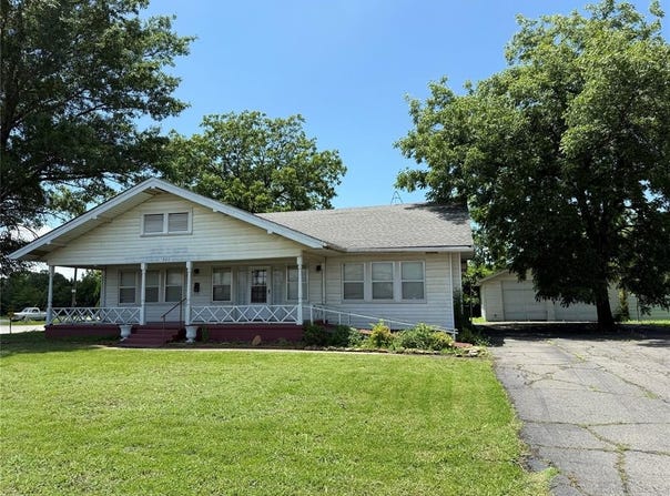 520 S Main Street, Wetumka, OK 74883