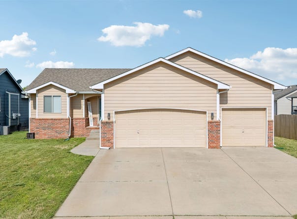 4413 S Chase Ave, Wichita, KS 67217