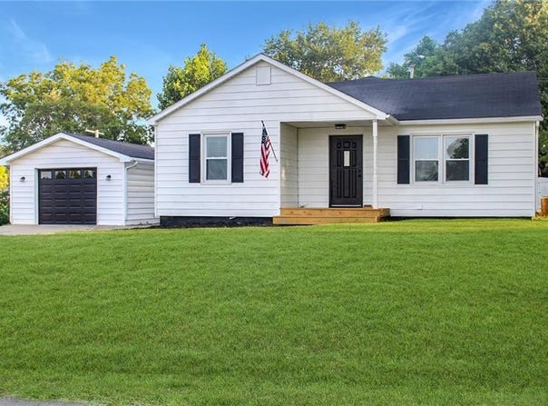 507 W Walnut Street, Waverly, MO 64096