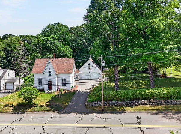 164 Pleasant St, Athol, MA 01331