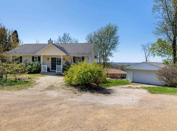 315 N Ash, ELIZABETH, IL 61028