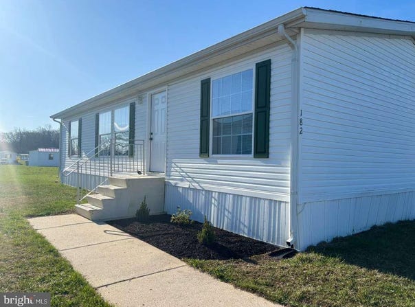 182 HUMPSMAN Drive, DOVER, DE 19904