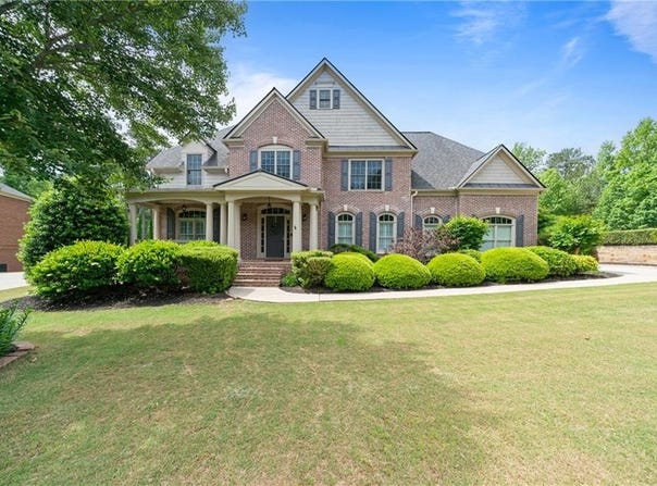 1758 Rosehedge Way NW, Kennesaw, GA 30152
